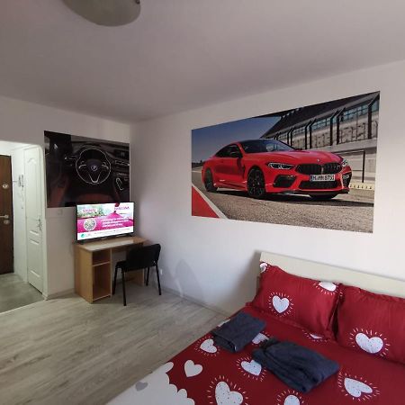 Апартаменты Bmw Studio Бухарест Экстерьер фото